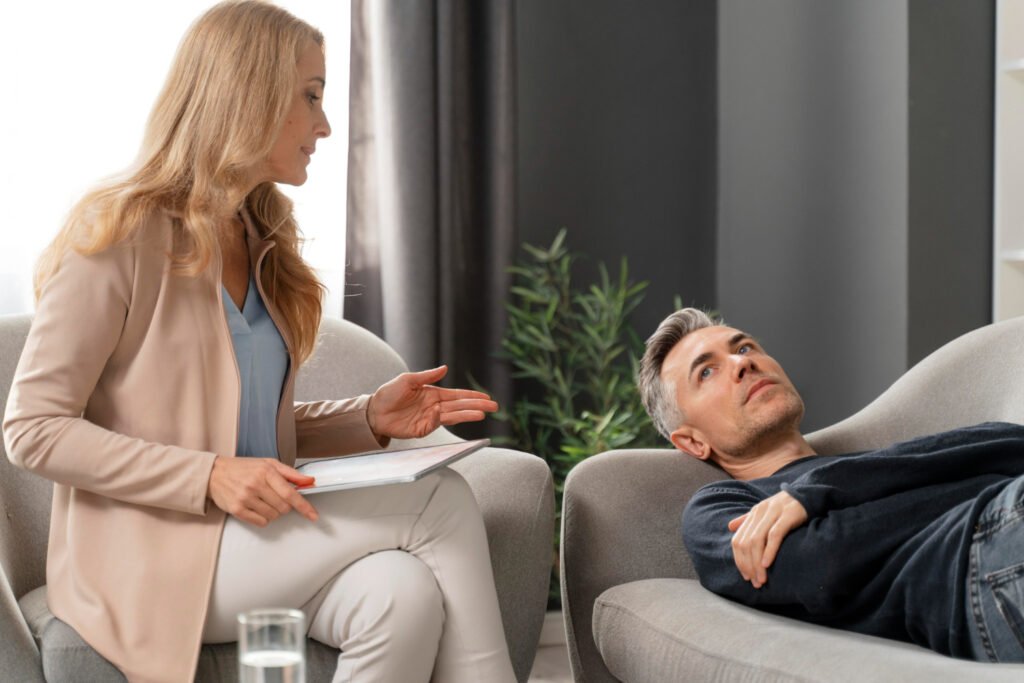 What is Cognitive Behavioral Therapy: Meaning, Techniques, Benefits and More 3 Cognitive Behavioral Therapy